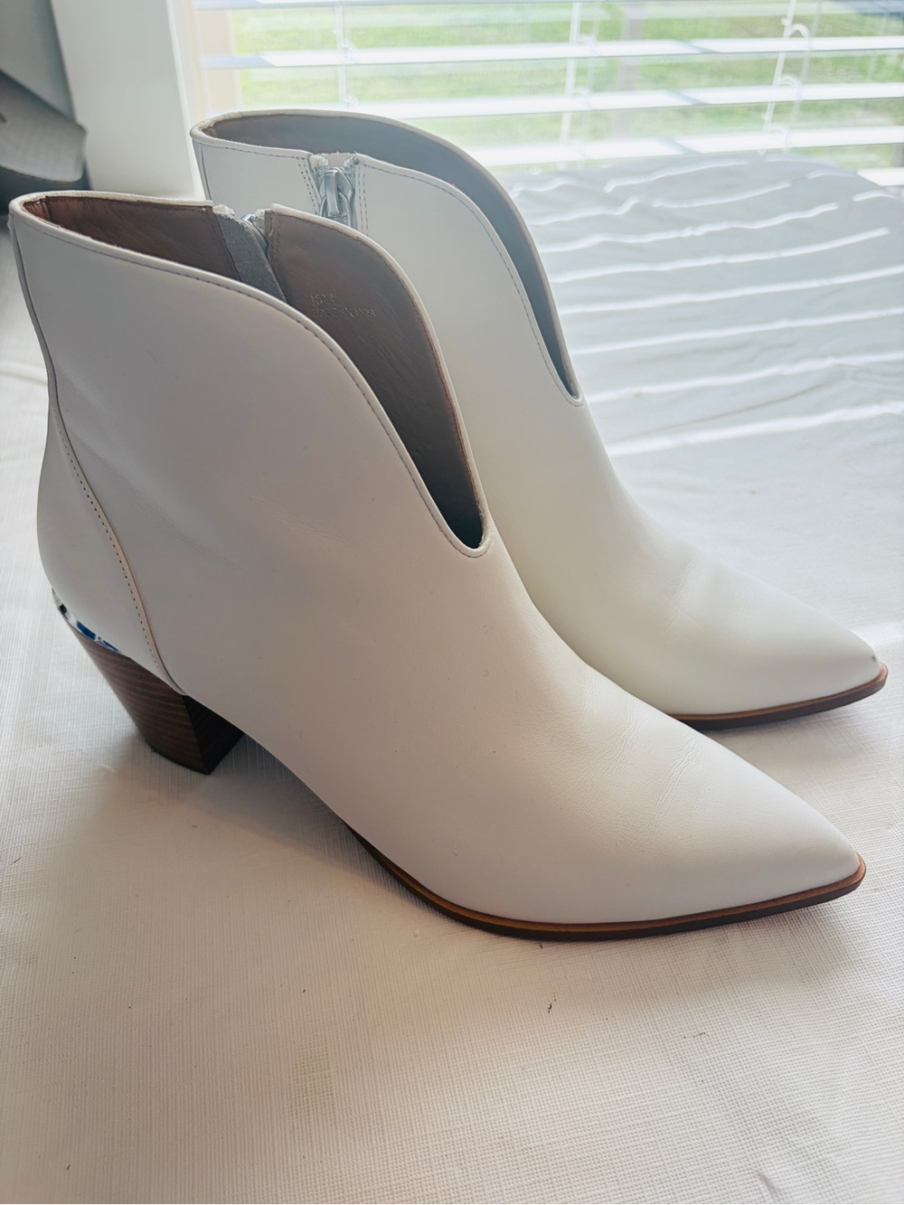 Paolo White Leather Pointed Ankle Booties
